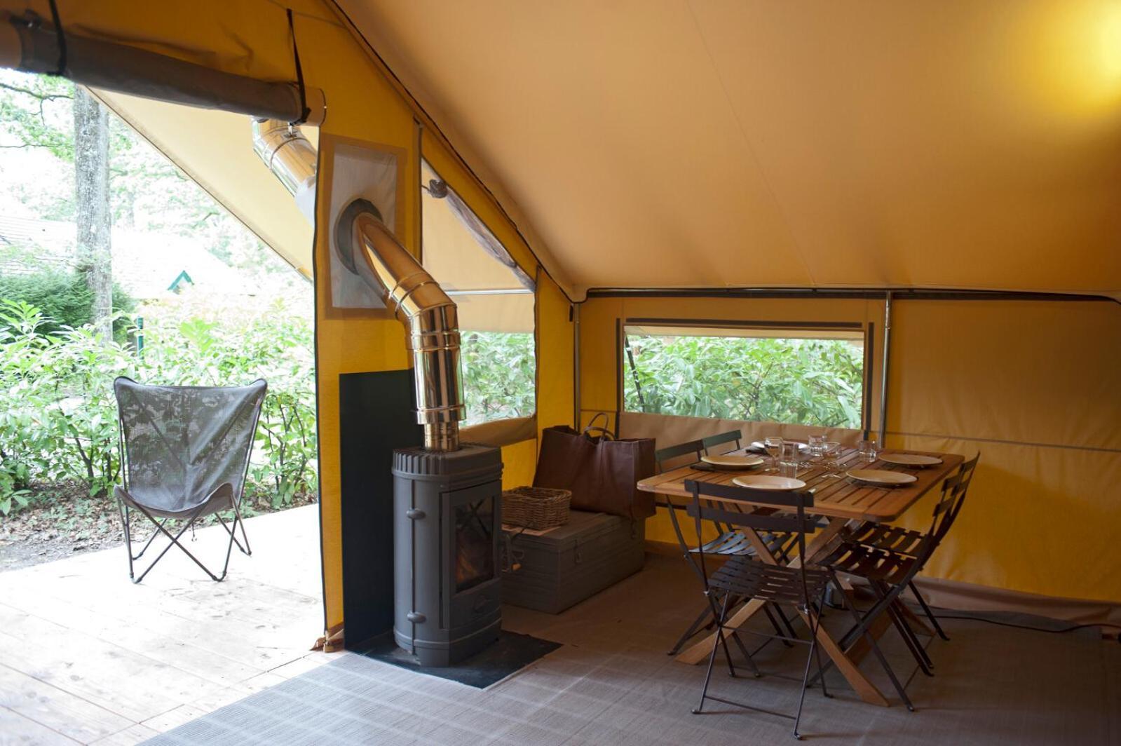 Huttopia Rambouillet Rum bild